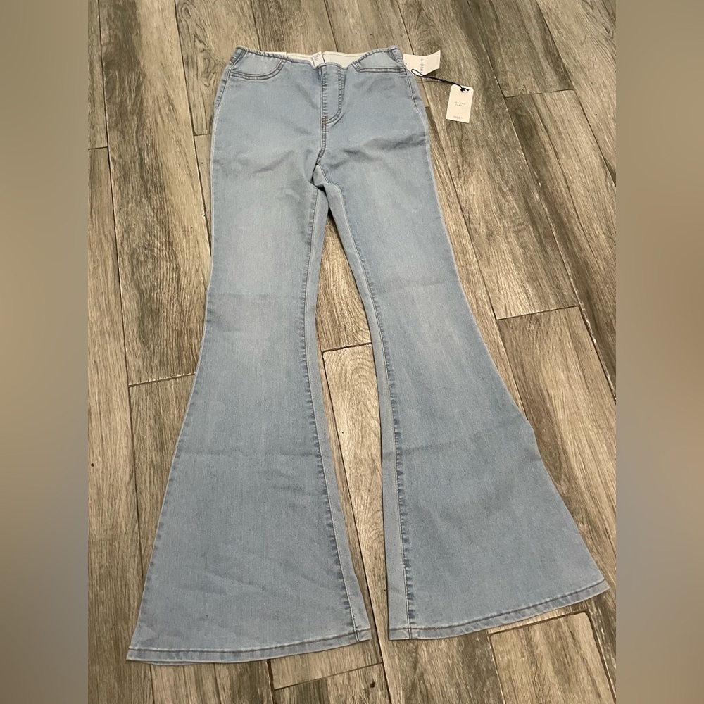 Forever 21 Light Wash Denim Flare Jeans